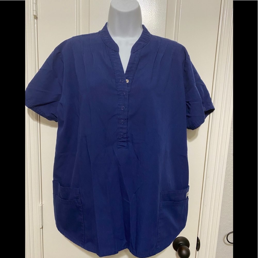 Woman’s scrub set